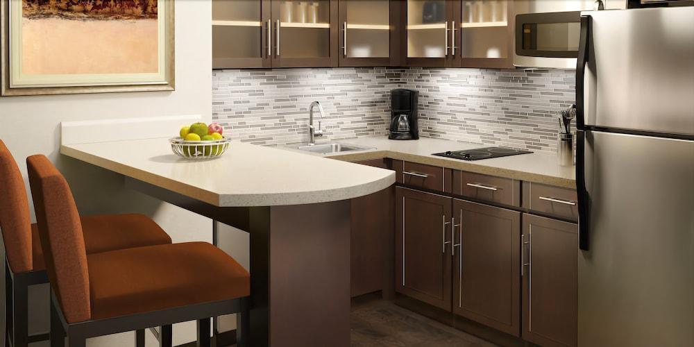 Staybridge Suites Dearborn By Ihg Εξωτερικό φωτογραφία