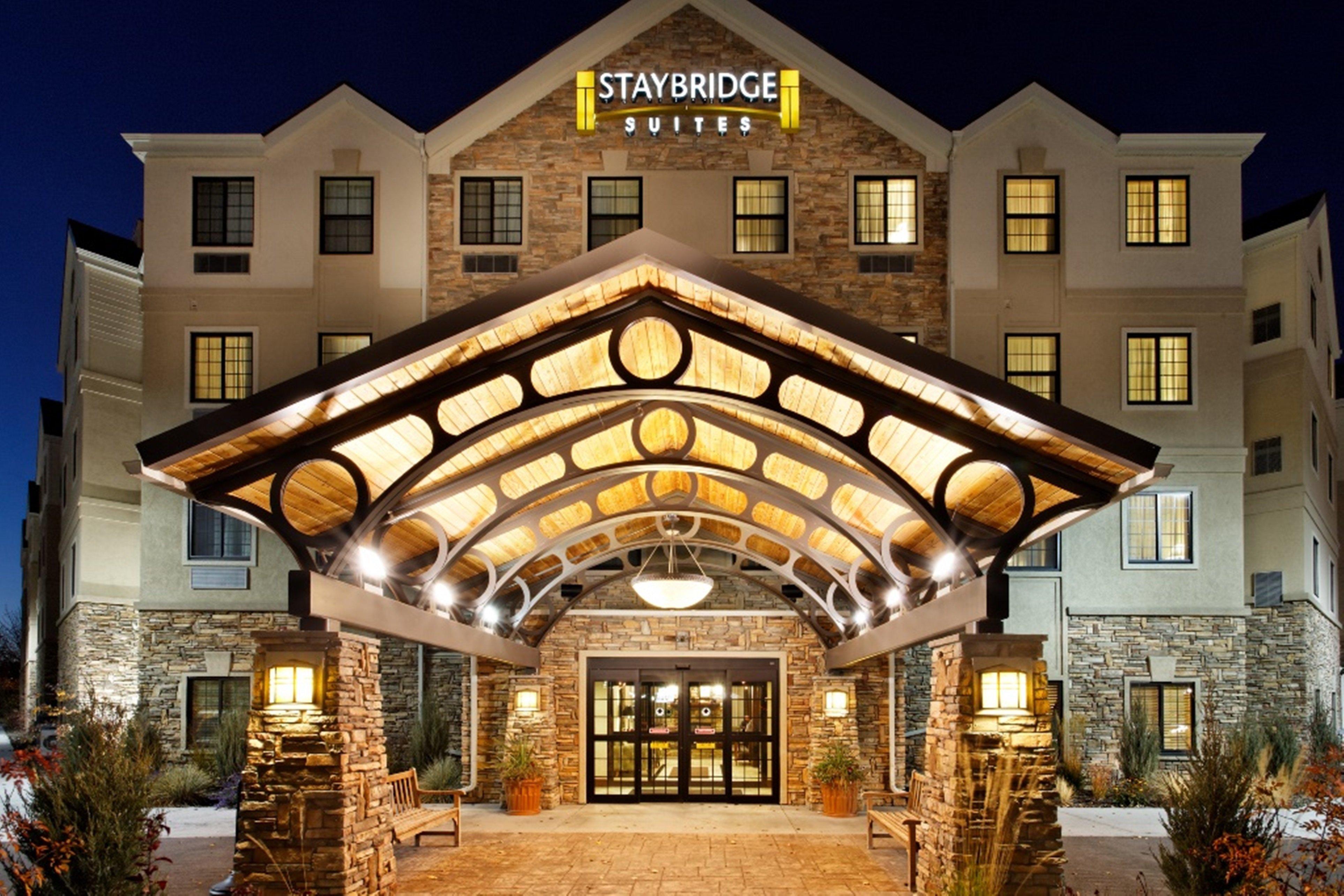 Staybridge Suites Dearborn By Ihg Εξωτερικό φωτογραφία