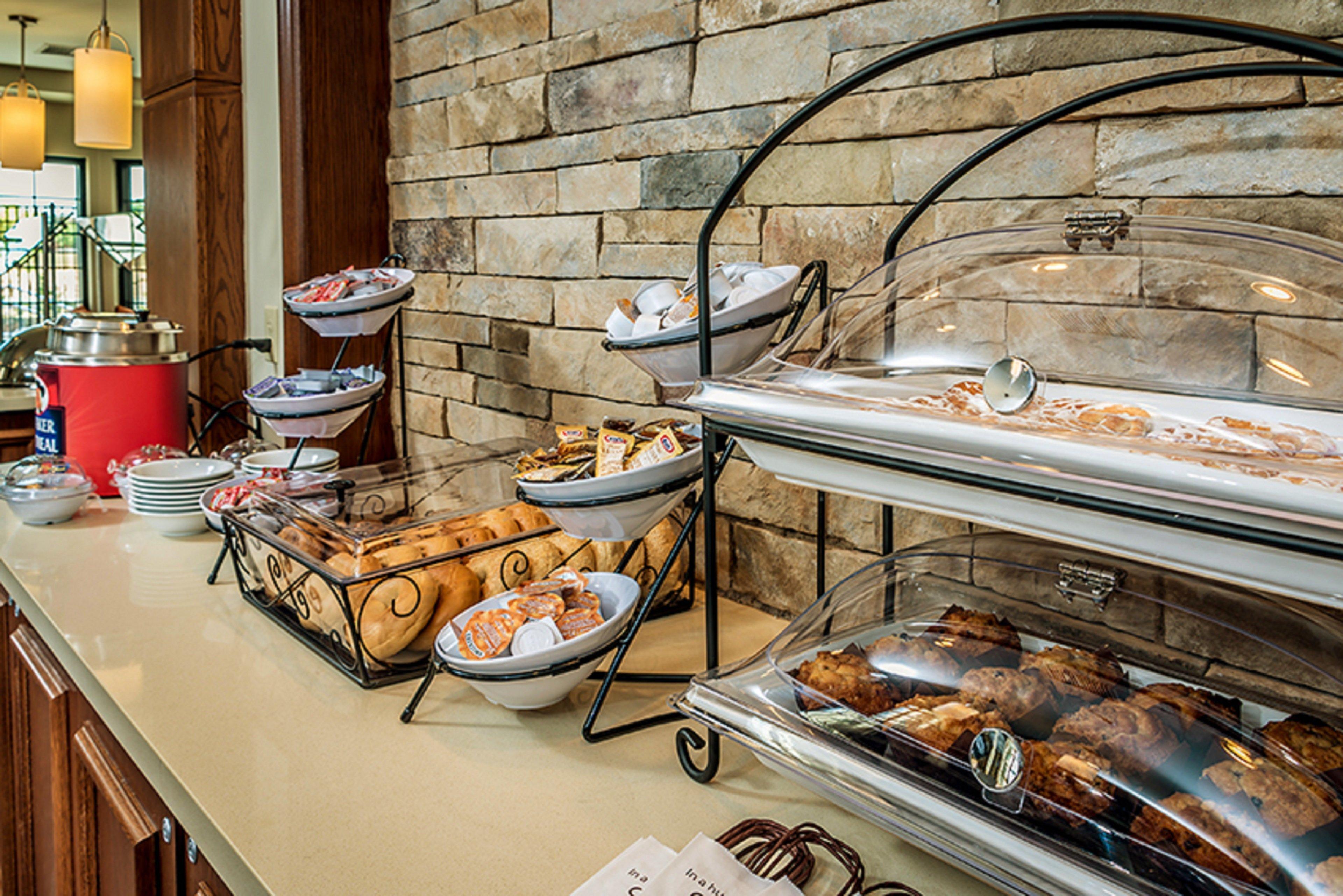 Staybridge Suites Dearborn By Ihg Εξωτερικό φωτογραφία